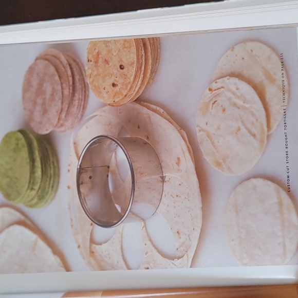 Martha Stewart Hors D'oeuvres Handbook - Picture 7 of 9